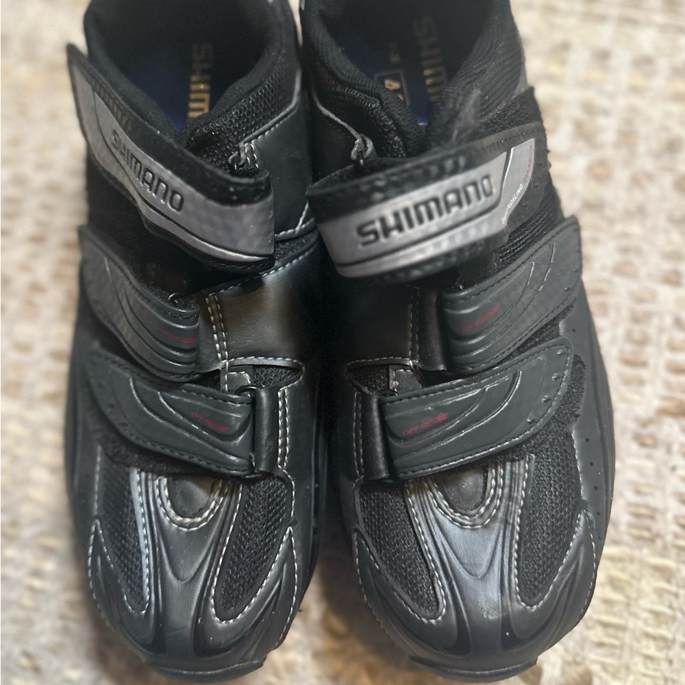 Shimano Women’s cycling shoes like new 9.5 they are size 41